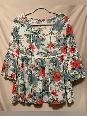 easel White Floral Tie-Front Peasant Blouse with Coral and Blue Flowers